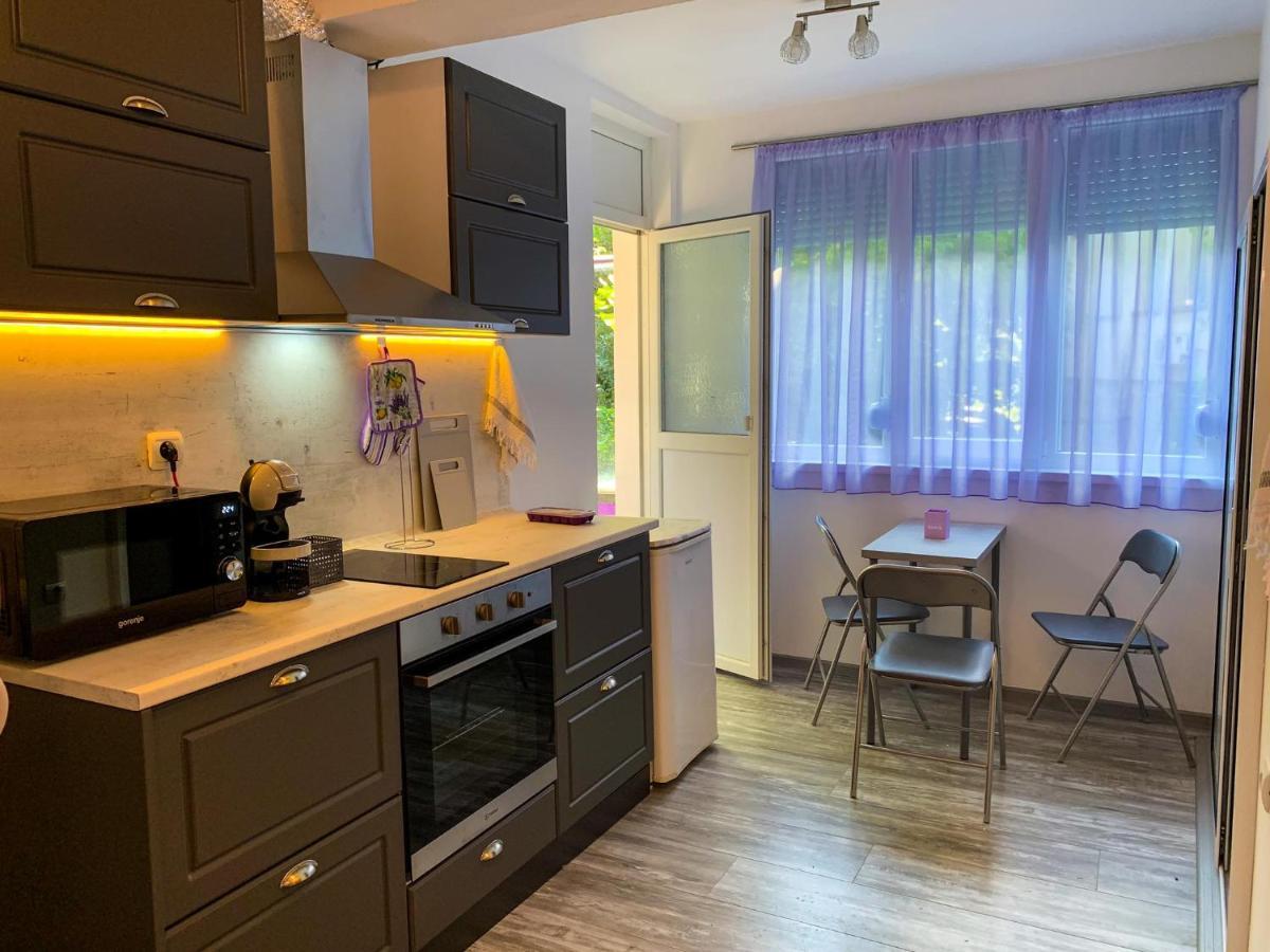 Purple Studios Veliko Tarnovo Luaran gambar