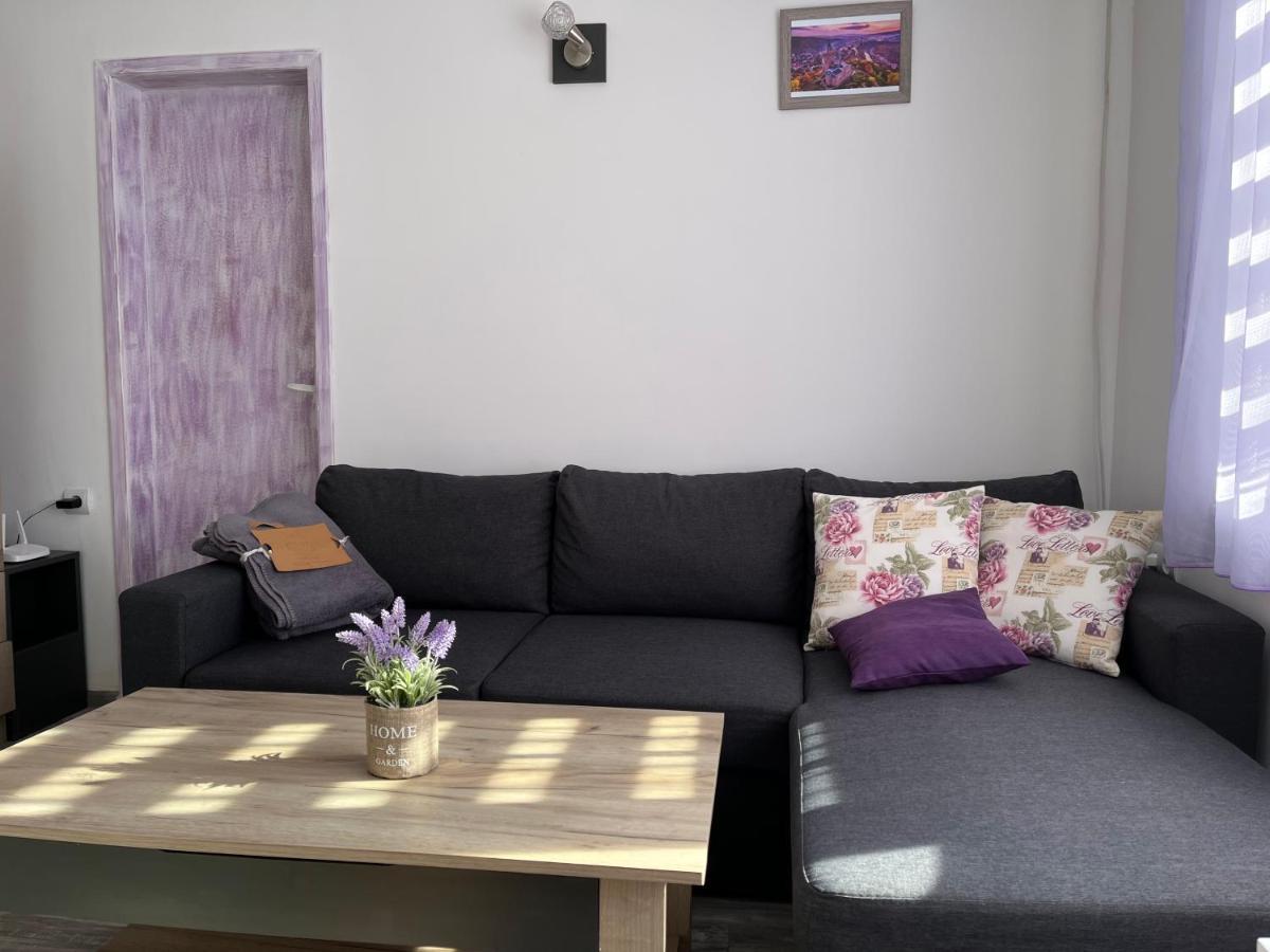 Purple Studios Veliko Tarnovo Luaran gambar
